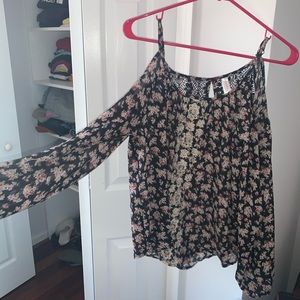 Floral top !!